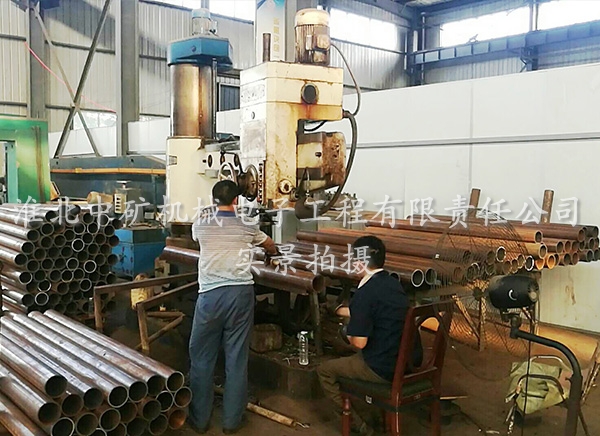 生產(chǎn)車間.車床.27SiMn無縫調質鋼管庫存.單體油缸.